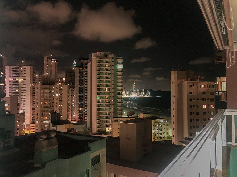 Apê Marine 3 Q + 3 Vagas & Vista para Praia