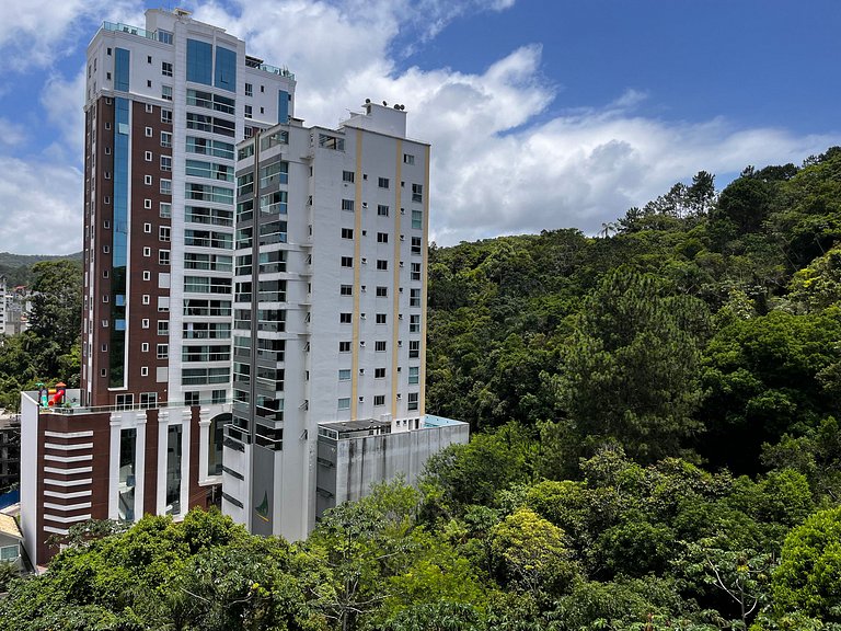 Apê Aconchegante com Vista da Roda Gigante