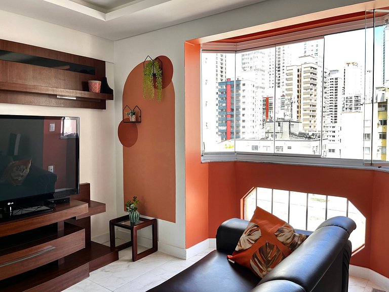 Apê Central 2 Quartos com Tv e AC Av Brasil