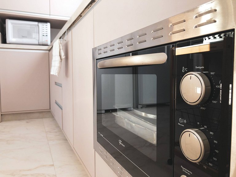 Apê Central 2 Quartos com Tv e AC Av Brasil
