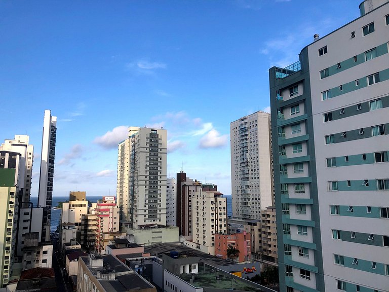 Apê Central 2 Quartos com Tv e AC Av Brasil