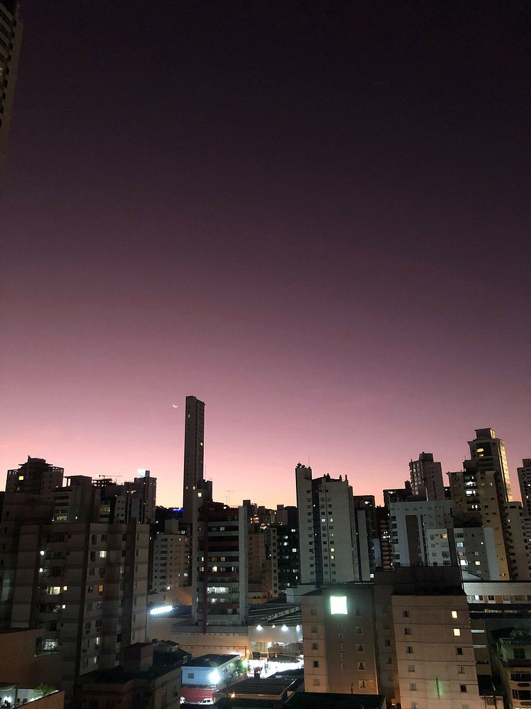Apê Central 2 Quartos com Tv e AC Av Brasil