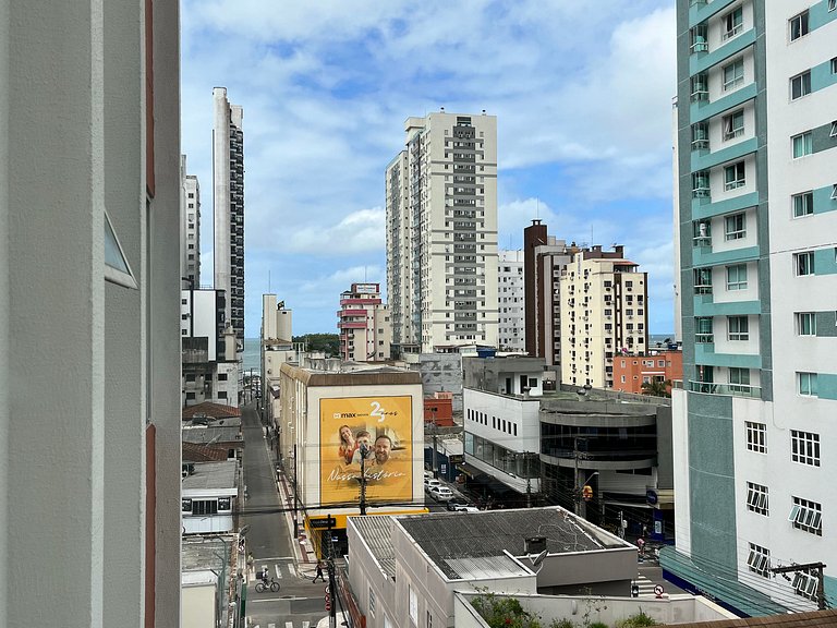 Apê Central 2 Quartos com Tv e AC Av Brasil