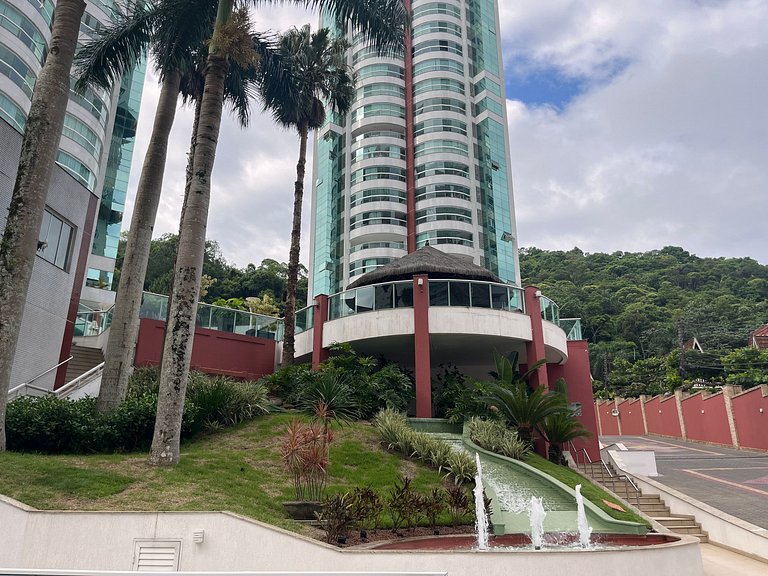 Apê Bellas Artes 2 Suítes ao Lado Roda Gigante