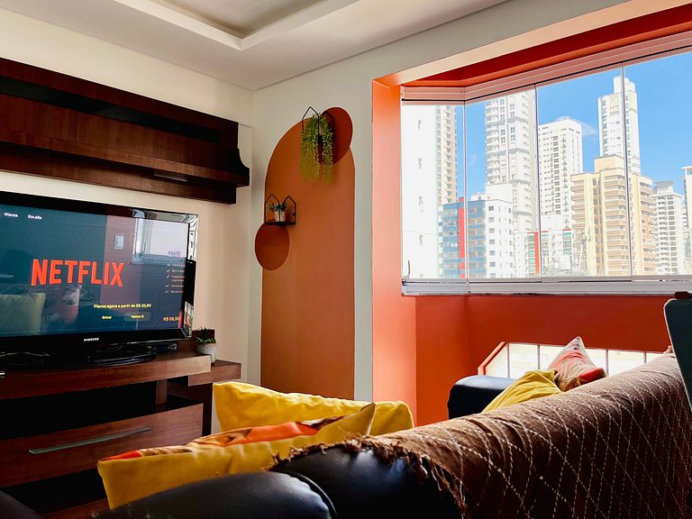 Apê Central 2 Quartos com Tv e AC Av Brasil