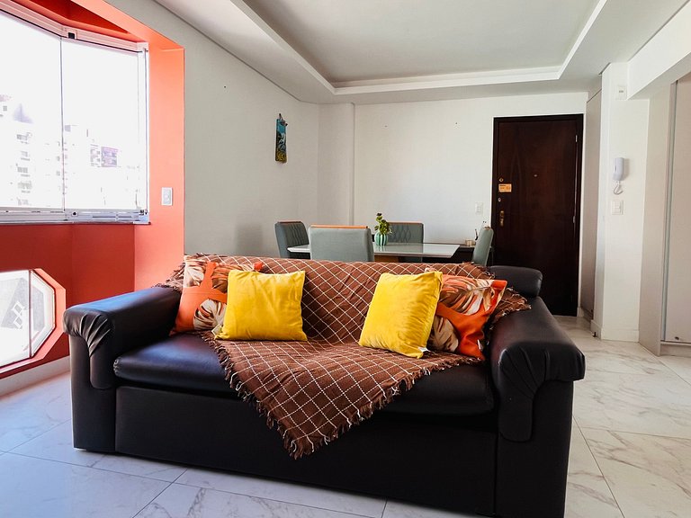 Apê Central 2 Quartos com Tv e AC Av Brasil