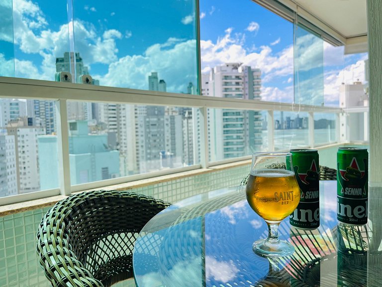 Apê Marine 3 Q + 3 Vagas & Vista para Praia