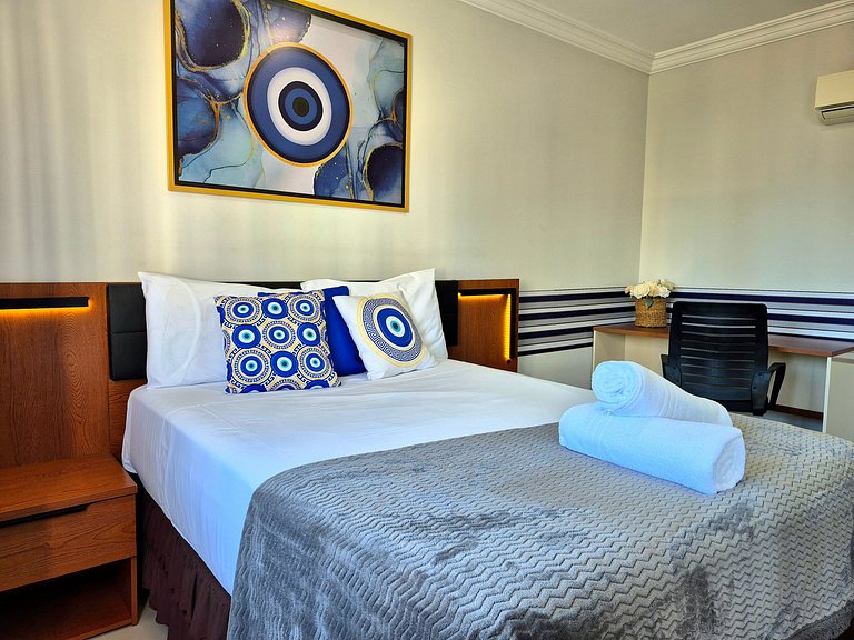 1 Quarto com Sacada & Vista para Cristo Luz - Decorado e com