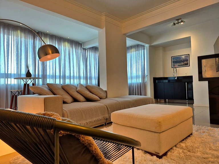 Luxo Contemporâneo 2 Suítes & Piscina |MA193