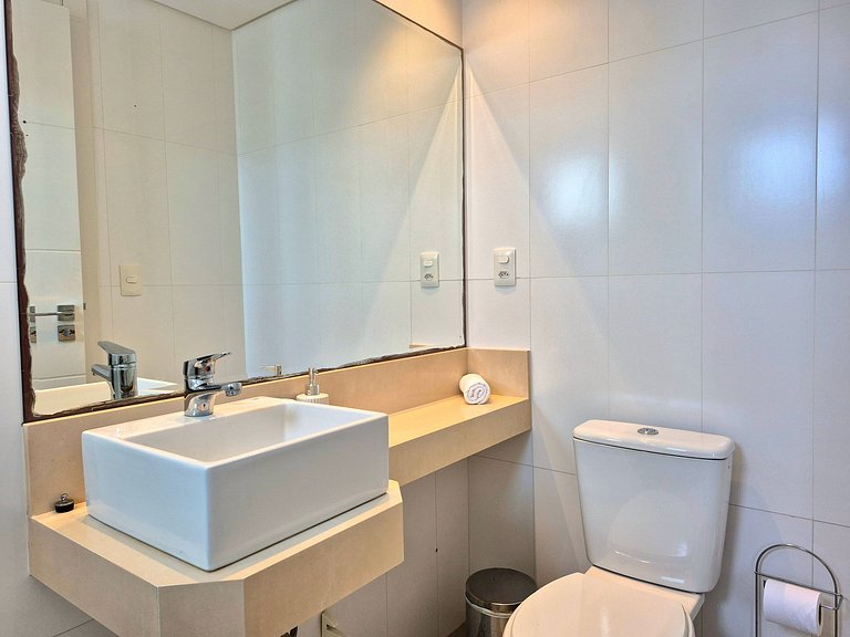 Luxo Contemporâneo 2 Suítes & Piscina |MA193