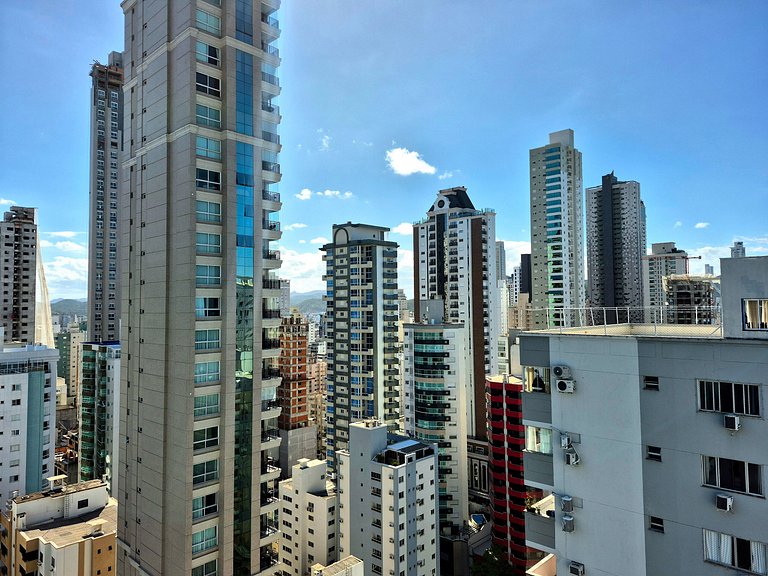 Quadra Mar Central con Vista a la Playa 2 Dormitorios